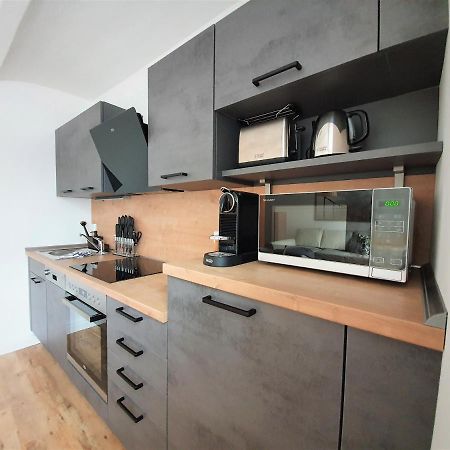 Pb Ferienwohnungen - Fewo 1 - Stilvoll Eingerichtetes Apartment Im Herzen Senftenbergs 外观 照片