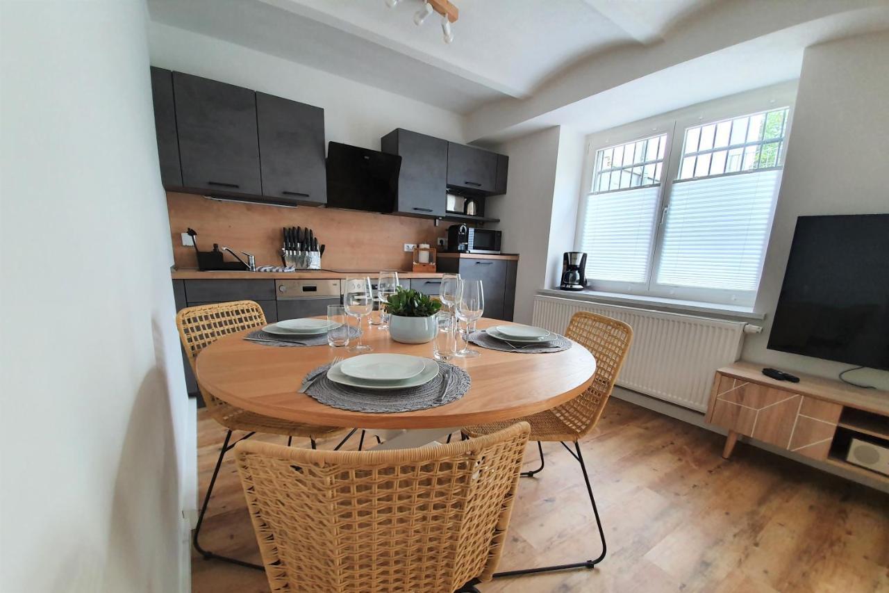 Pb Ferienwohnungen - Fewo 1 - Stilvoll Eingerichtetes Apartment Im Herzen Senftenbergs 外观 照片
